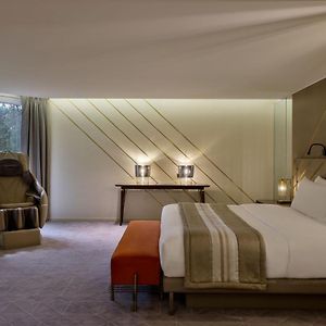 Presidential Suite Club Lounge Access 1 King Garden View Complimentary DXB Airport Shuttle Drop Off